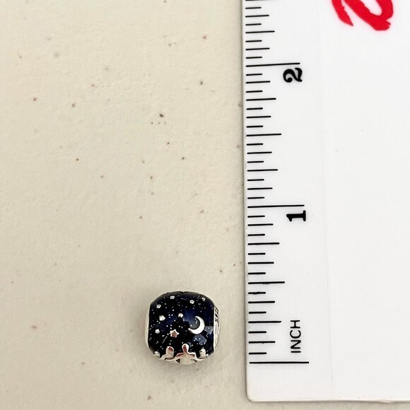 Family Stargazing Bracelet Charm Gift for Mom - Picture 4 of 4